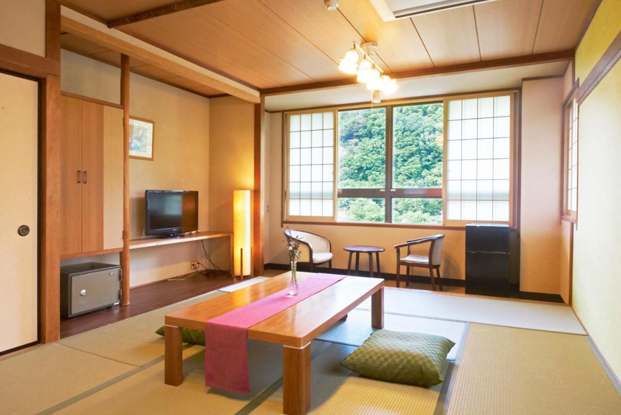 Hotel Yutoriro Bandai Atami à Koriyama  Extérieur photo