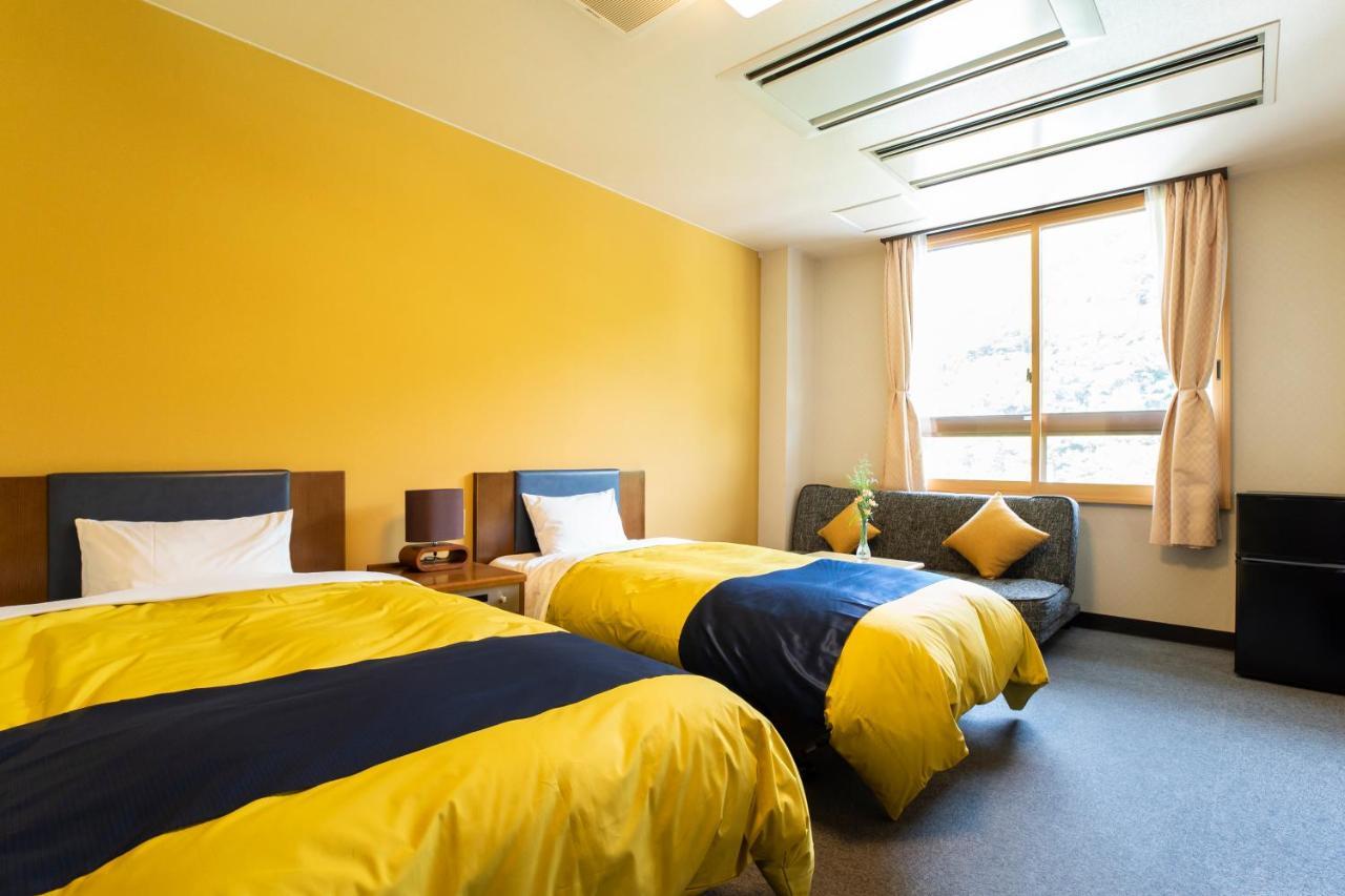 Hotel Yutoriro Bandai Atami à Koriyama  Extérieur photo