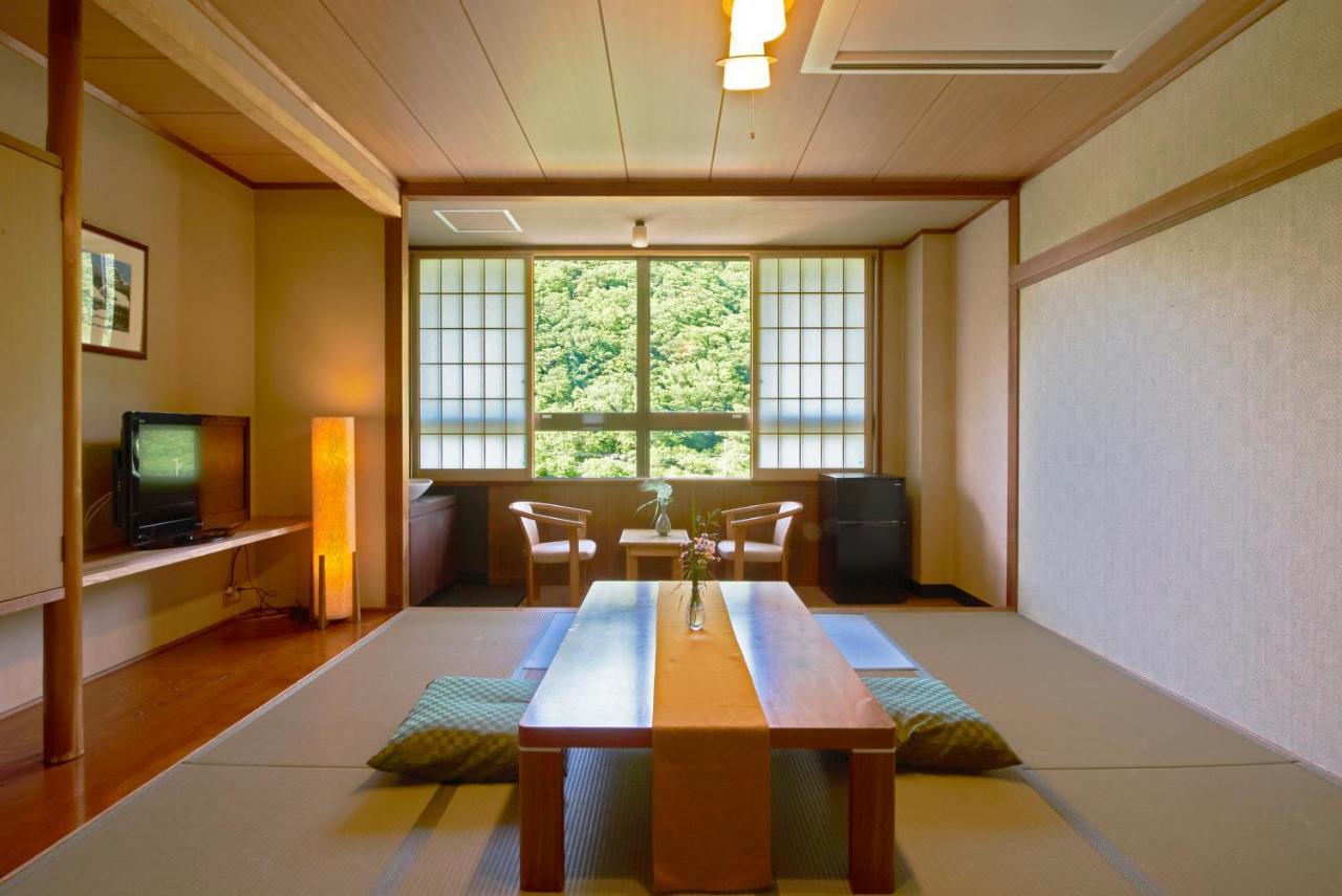 Hotel Yutoriro Bandai Atami à Koriyama  Extérieur photo